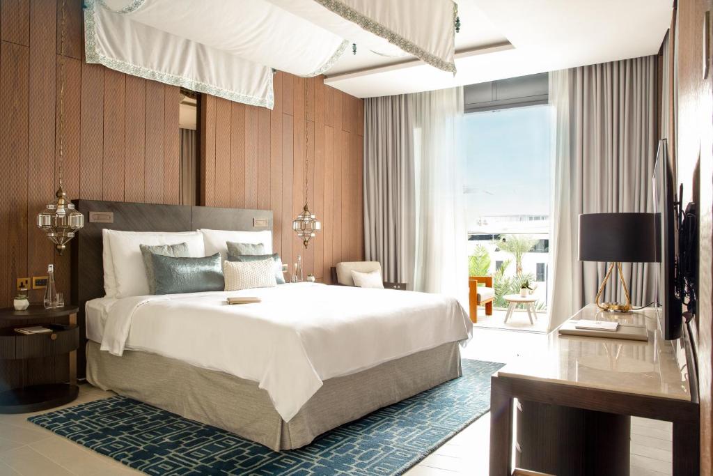 Ціни в готелі Jumeirah at Saadiyat Island Resort