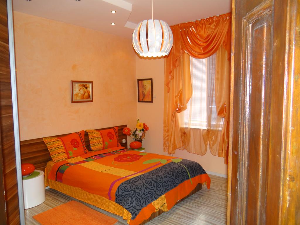 Отдых в отеле Orange Flower Apartments 2/3 София Болгария