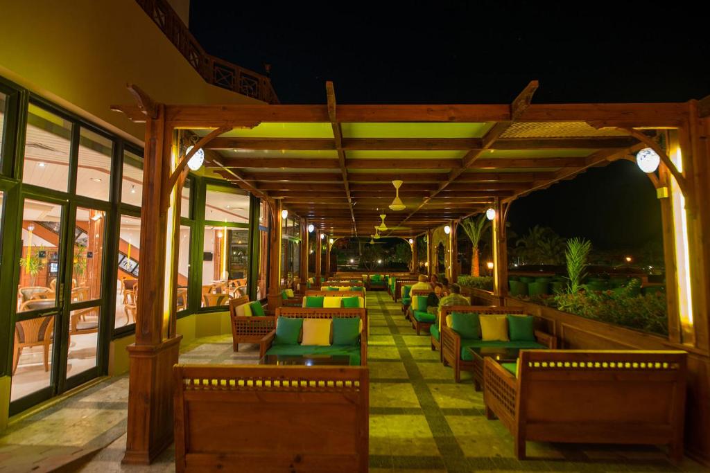 Ceny hoteli Pharaoh Azur Resort (ex. Sonesta Pharaoh Beach Resort)