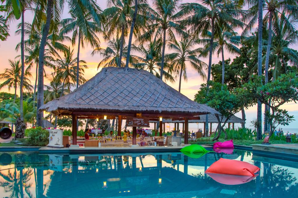 Отдых в отеле Holiday Resort Lombok