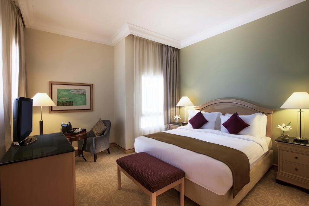 Movenpick Hotel Doha ціна