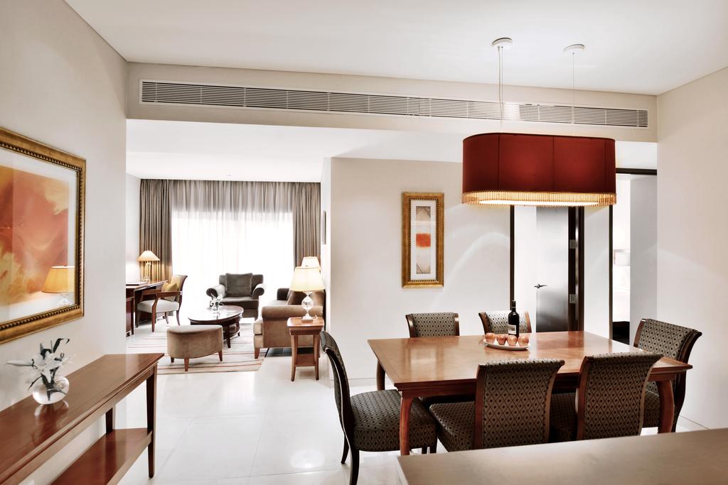 Hotel guest reviews Marriott Suites Pune (ex. Oakwood Premier Pune)