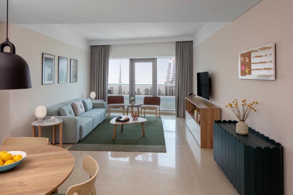 Staybridge Suites Dubai Financial Centre, an Ihg Hotel фото туристов
