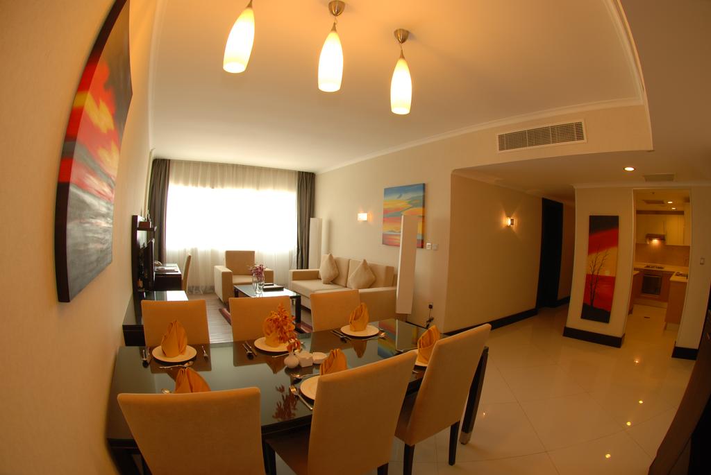 Holiday Villa Hotel & Residence City Centre, Катар, Доха (город), туры, фото и отзывы