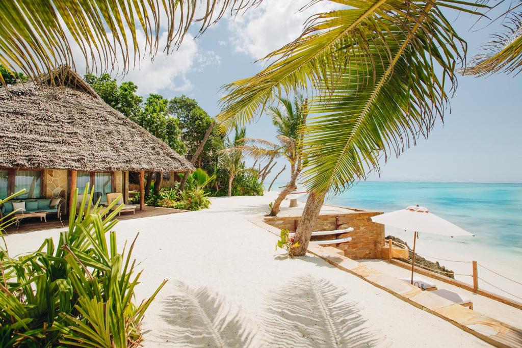 Відпочинок в готелі Tulia Zanzibar Понгве