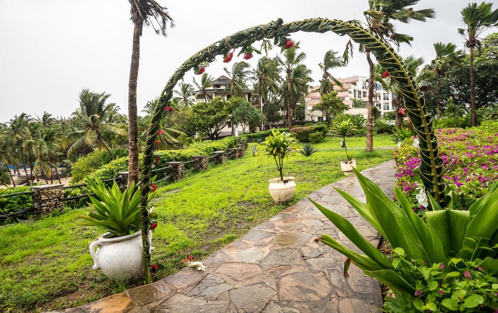 Горящие туры в отель Prideinn Flamingo Beach Resort Момбаса Кения