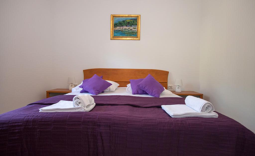 Ціни в готелі Apartments Villa Roza