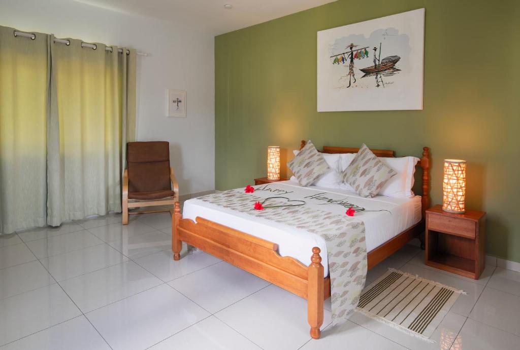 Anse La Mouche Holiday Apartments Сейшелы цены