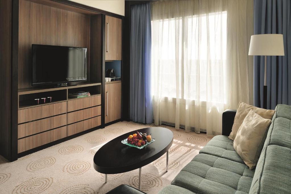 Hotel prices Avani Deira Dubai Hotel (ex. Movenpick Hotel)