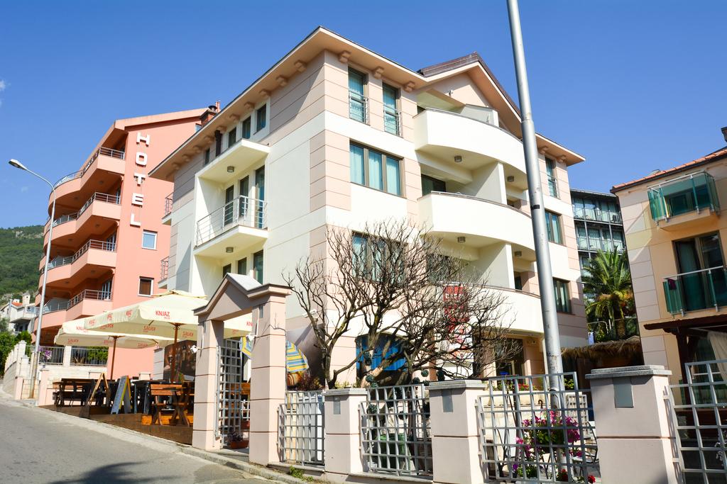 Hotel, Becici, Montenegro, Nion