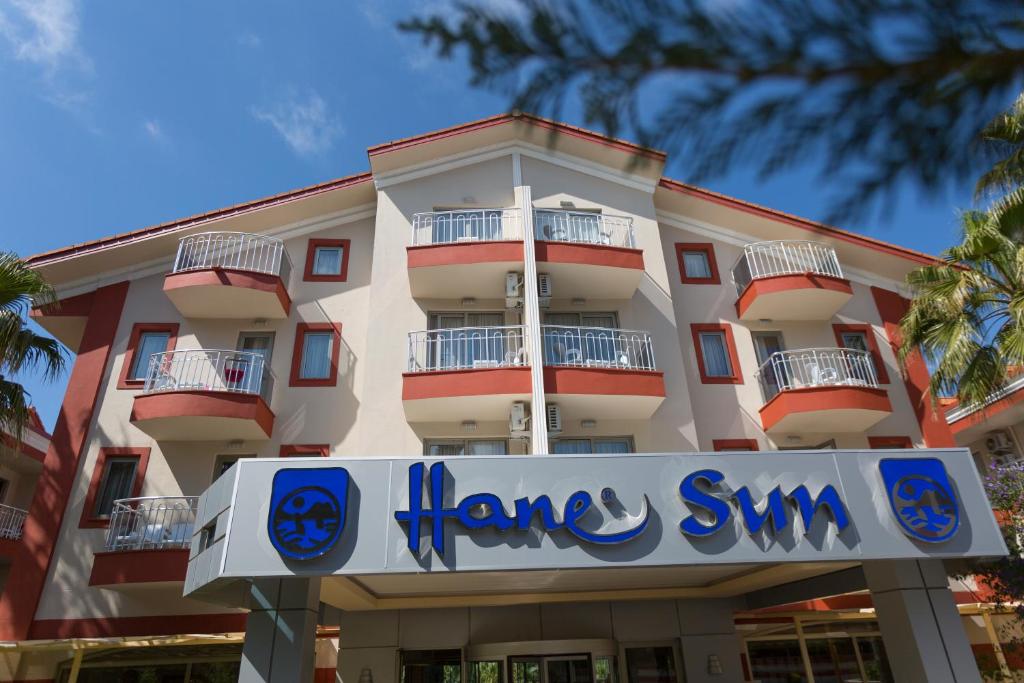 Hane Sun, Турция