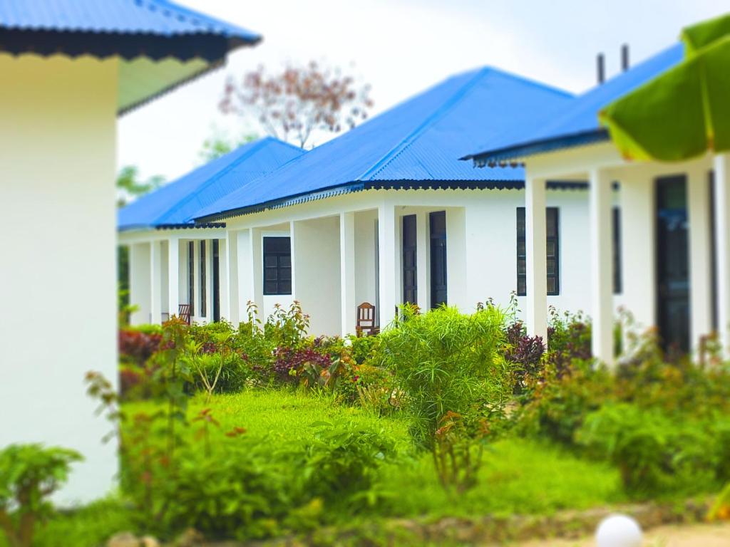 Kigwedeni Villas Tanzania prices