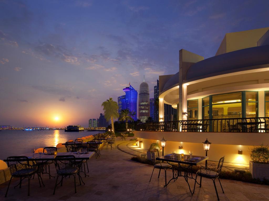 Sheraton Grand Doha Resort & Convention Hotel, Доха (пляж), Катар, фотографии туров