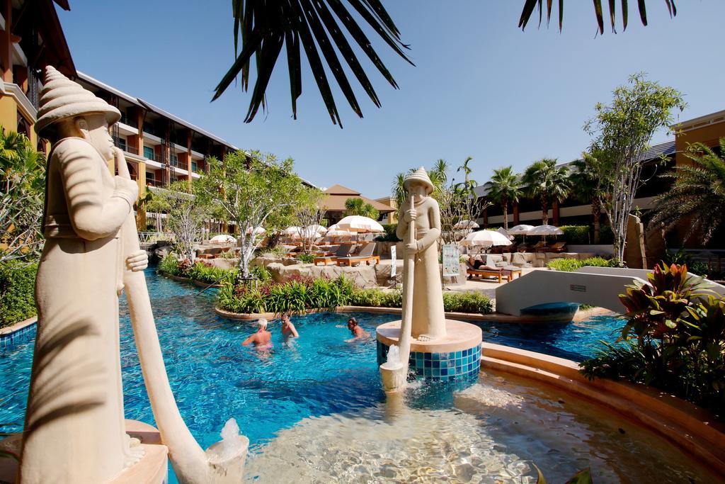 Rawai Palm Beach Resort, Phuket