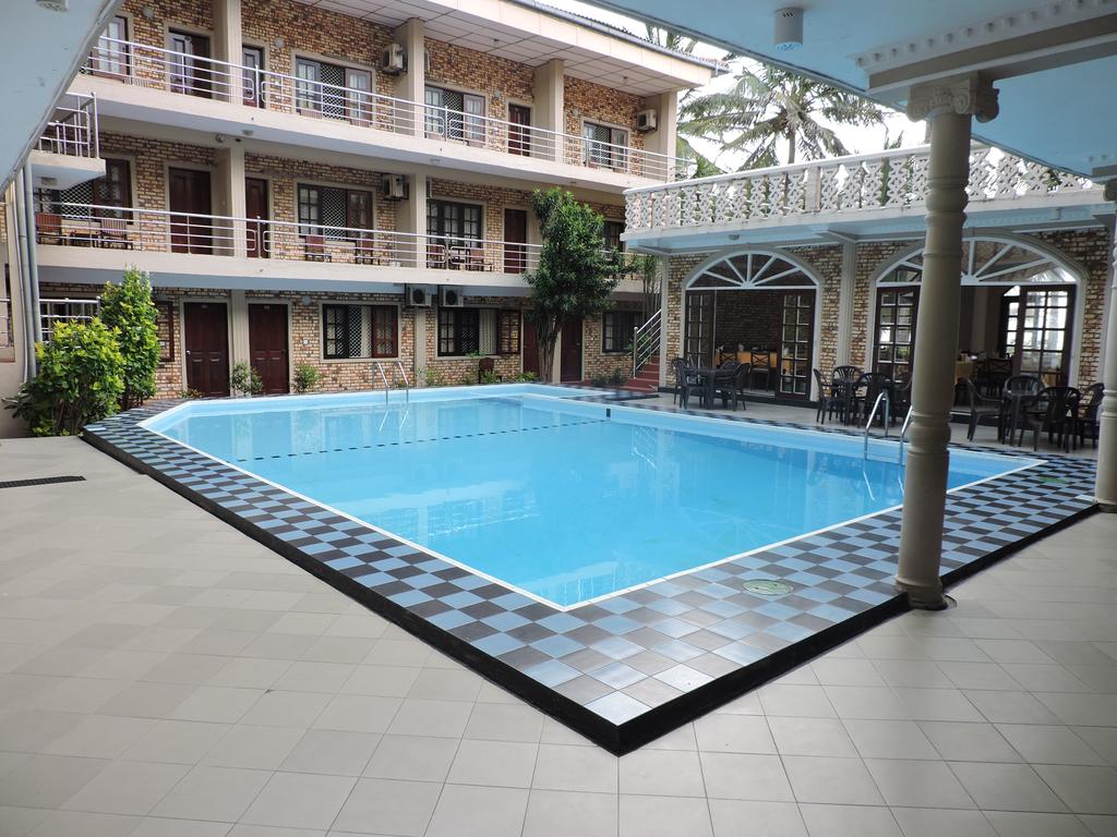 Отель, 2, Oasis Beach Resort