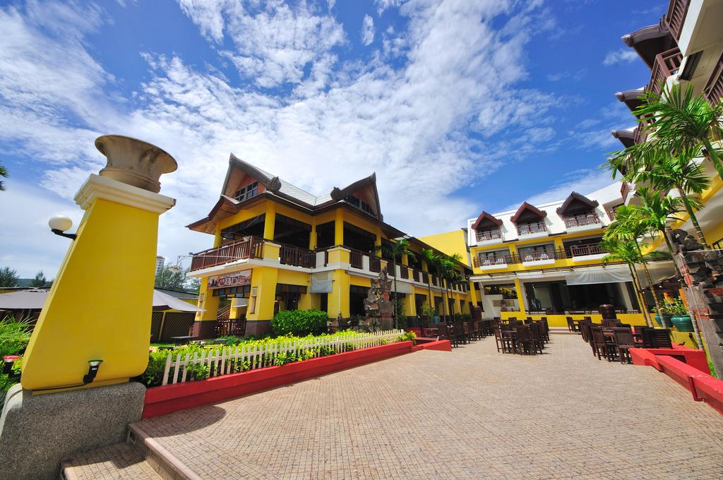Отдых в отеле Woraburi Phuket Resort & Spa Пляж Карон
