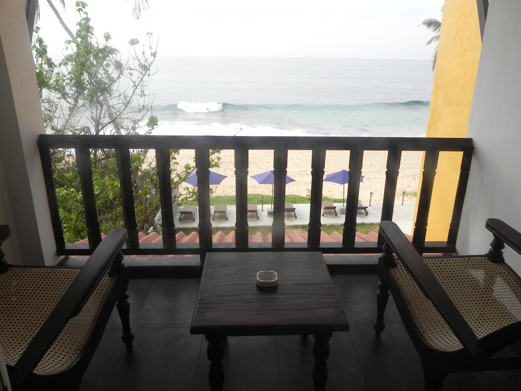 Туры в отель Amanda Beach Villas Унаватуна Шри-Ланка