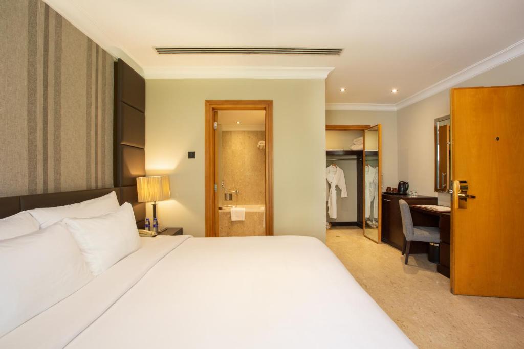 Hotel reviews Dubai Marine Beach Resort & Spa