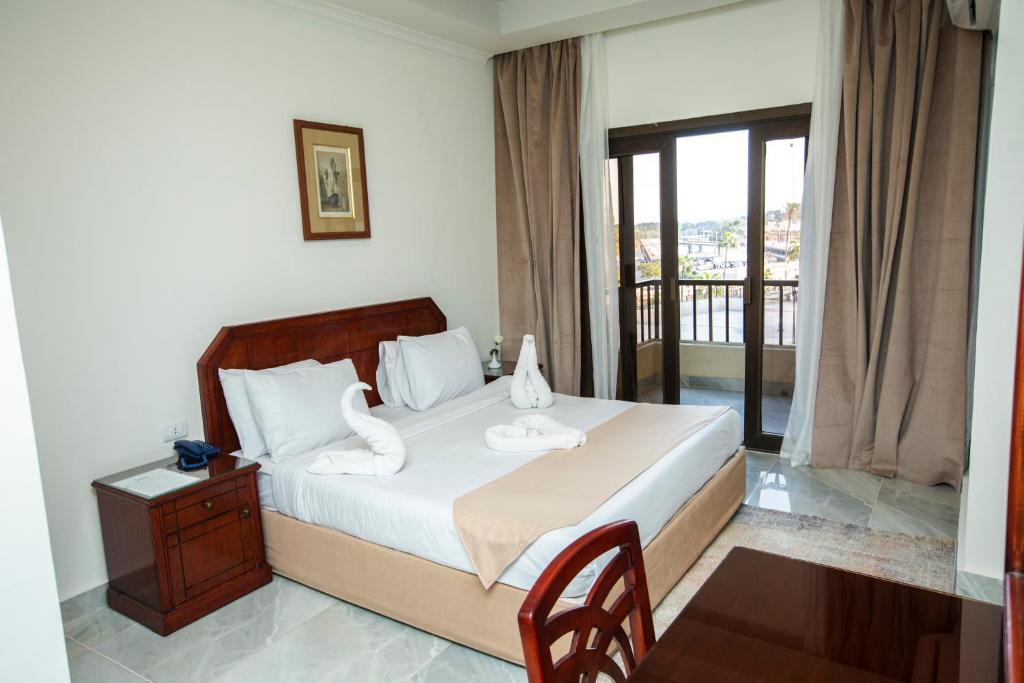 Цены в отеле Aifu Resort El Montazah