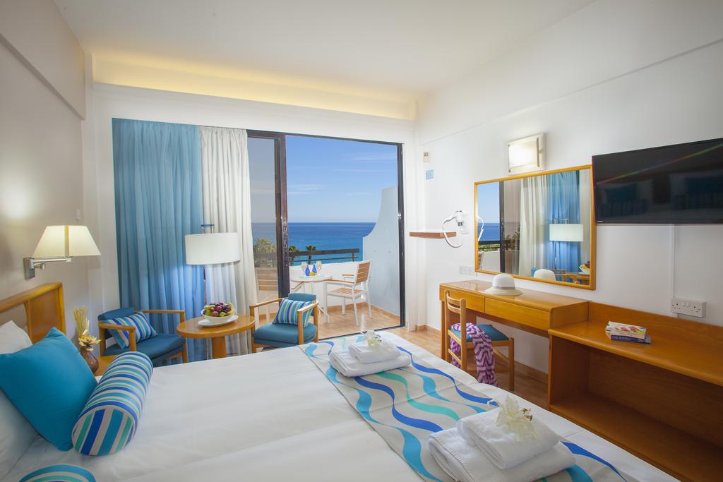Cavo Maris Beach Hotel, фотографии туристов
