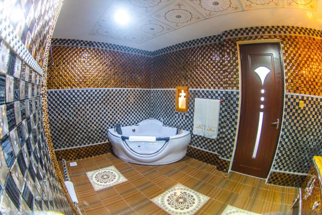 Madinat Al Bahr Business & Spa Hotel, Стоун Таун цены