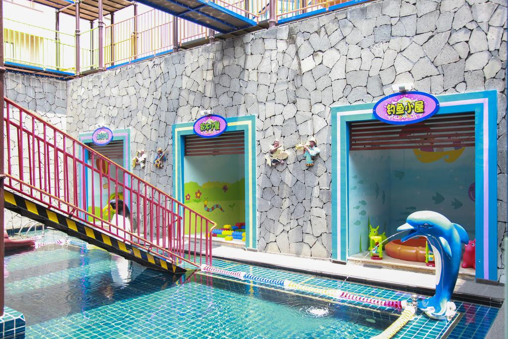 Горящие туры в отель Pullman Oceanview Sanya Bay Resort & Spa