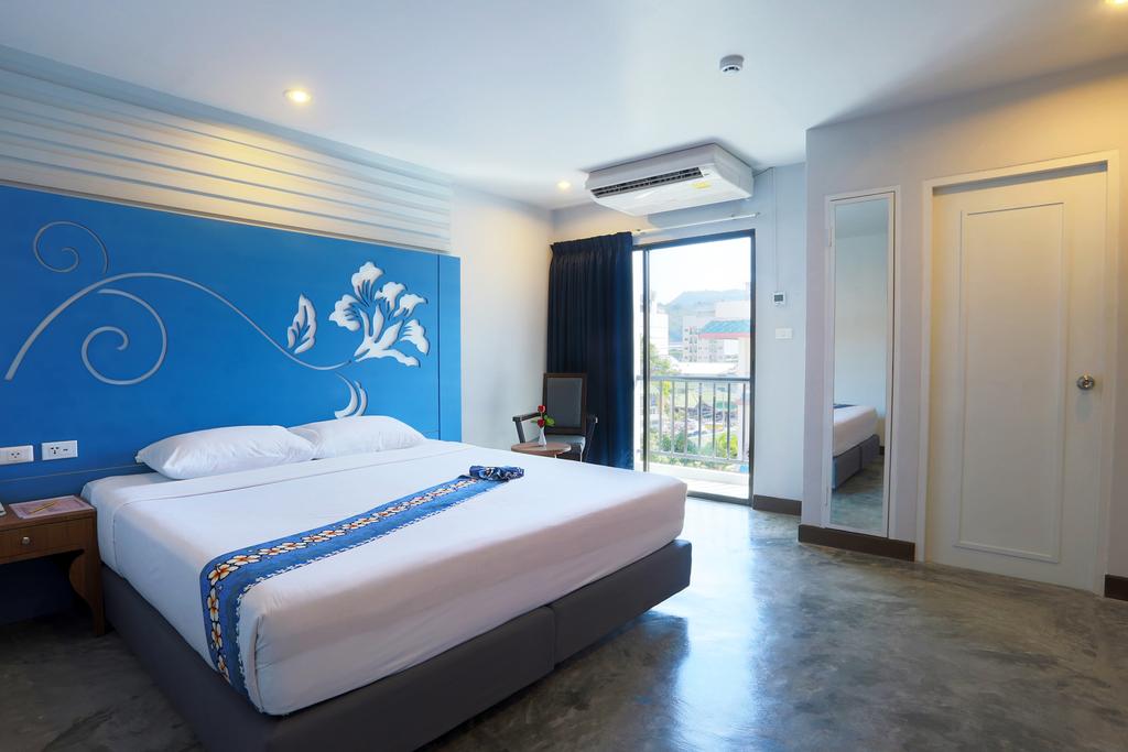 Горящие туры в отель Days Inn Patong Beach