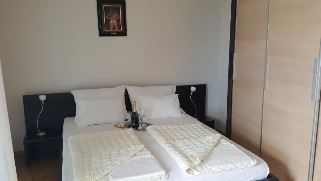 Відпочинок в готелі Rino Lux Apartments Светі-Стефан