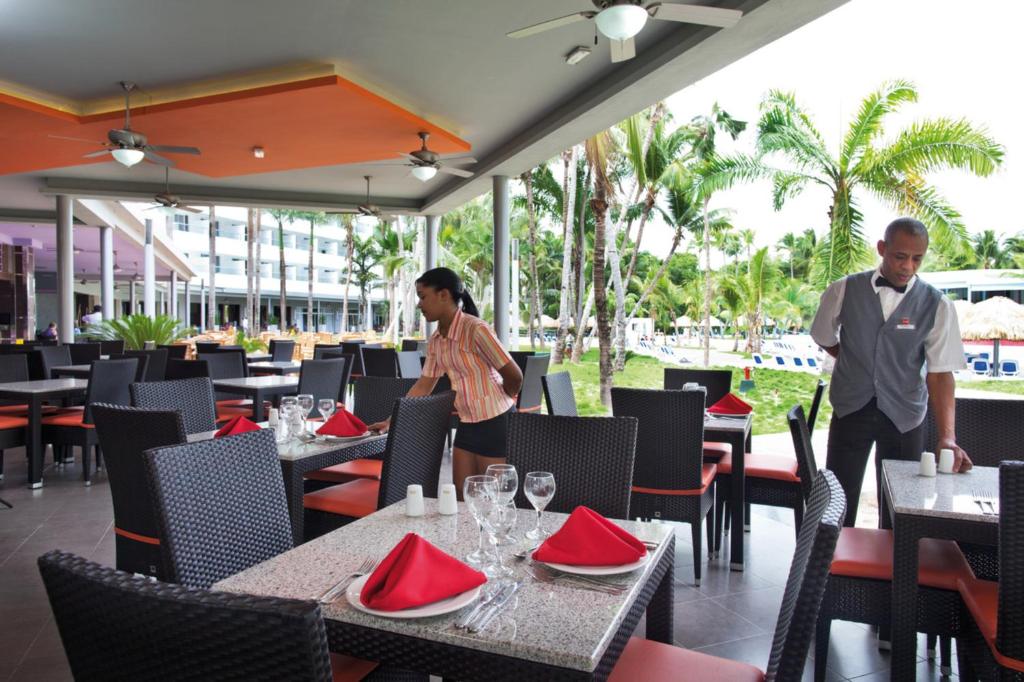 Горящие туры в отель Riu Naiboa Пунта-Кана
