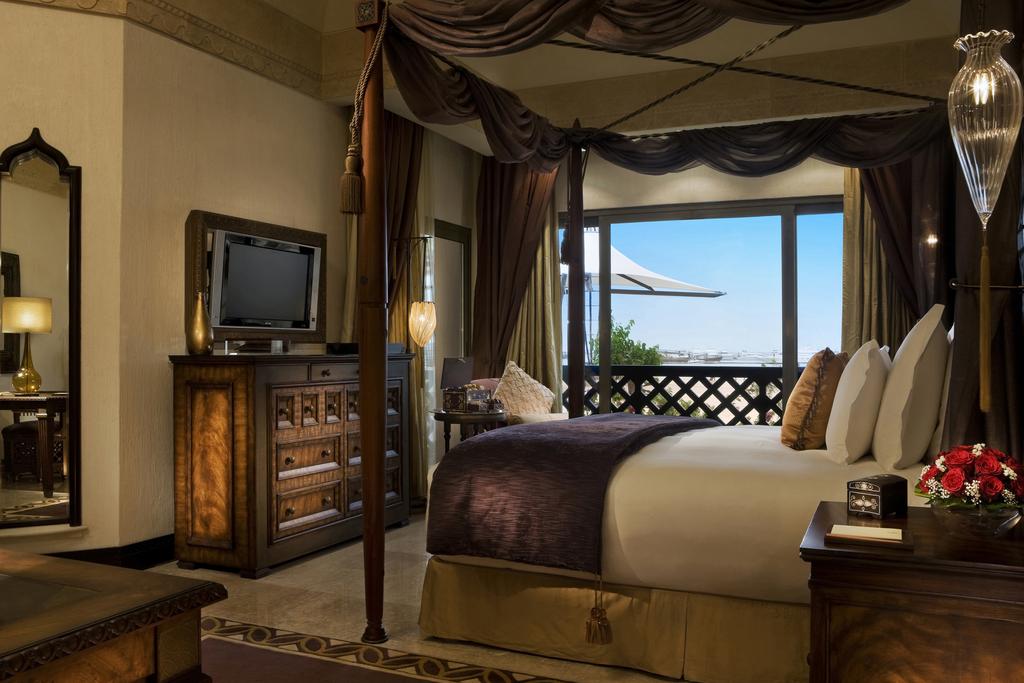 Туры в отель Sharq Village & Spa, a Ritz-Carlton Hotel Доха (пляж)