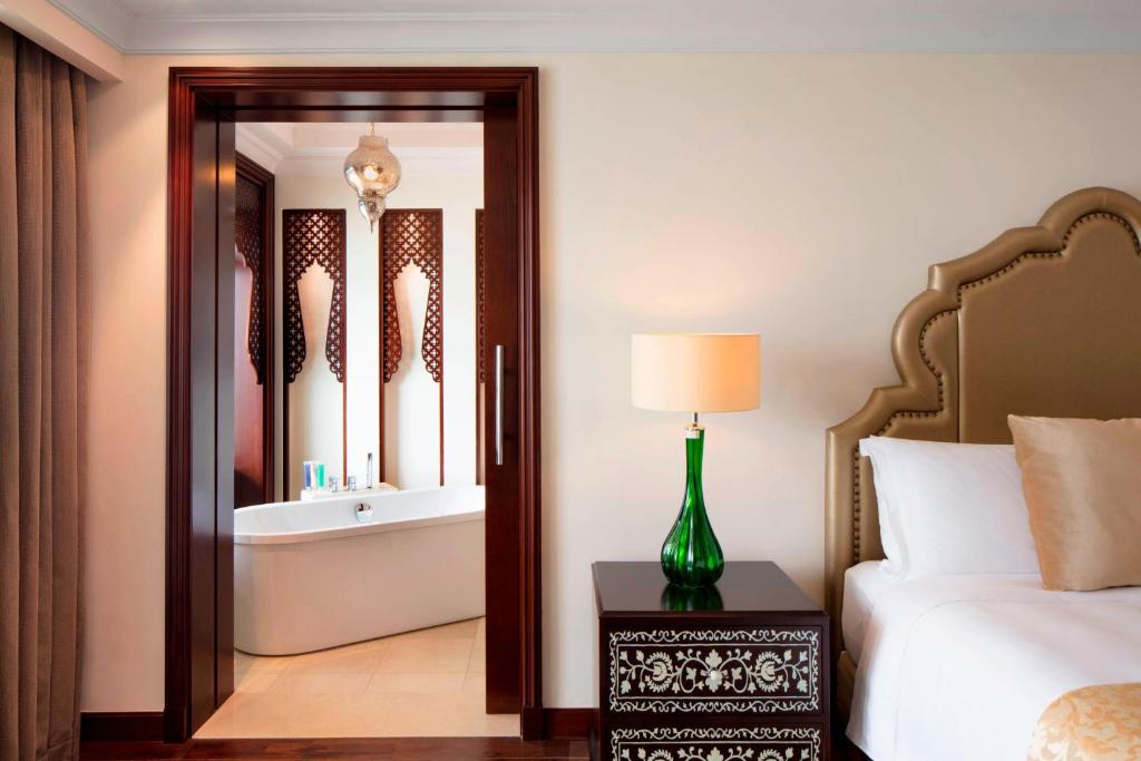 Oferty hotelowe last minute Ajman Saray, A Luxury Collection Resort Ajman Zjednoczone Emiraty Arabskie