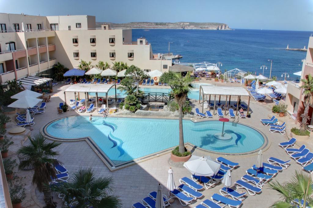 Цены в отеле Riviera Resort & Spa