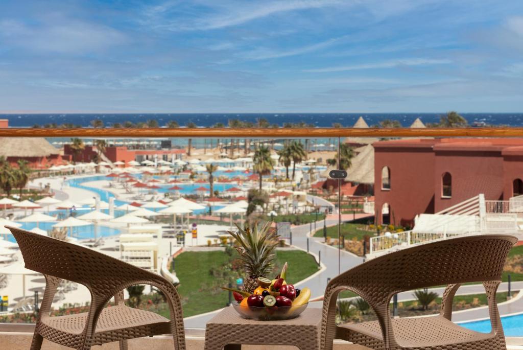 Відпочинок в готелі Pickalbatros Laguna Vista Beach Resort