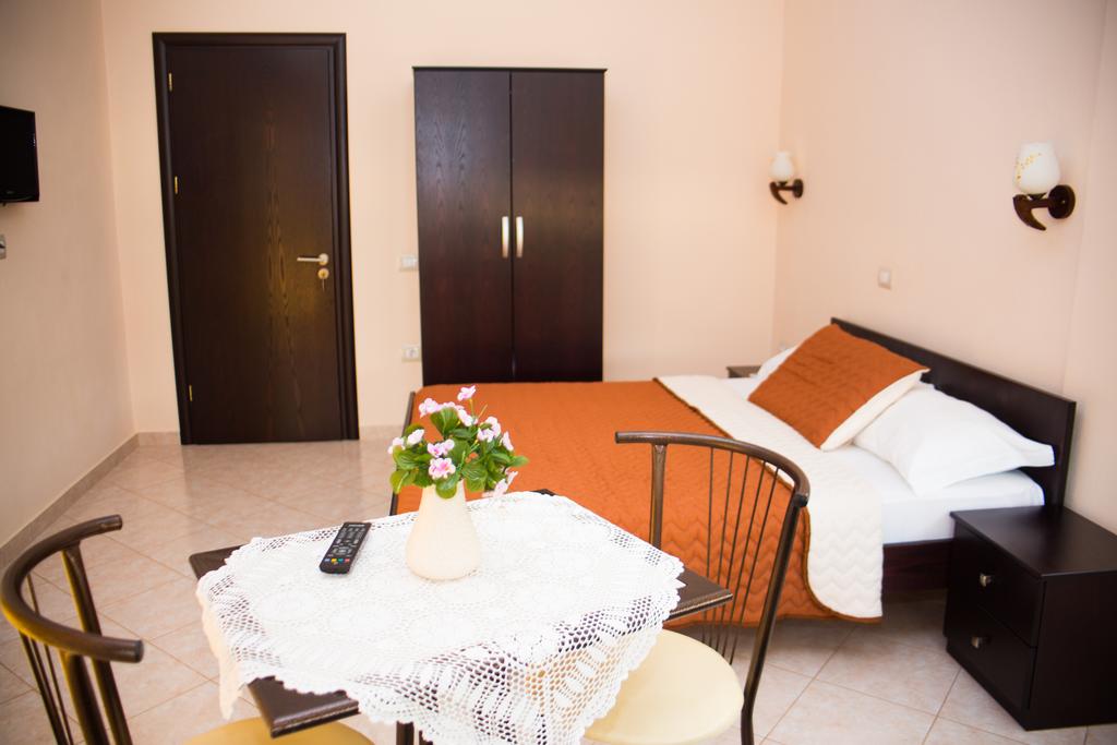 Odpoczynek w hotelu Mariksel Ksamil (wyspa) Albania