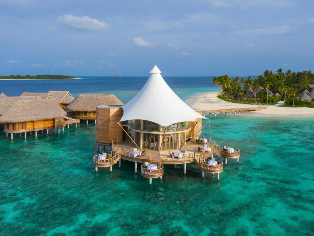 Цены в отеле The Nautilus Maldives