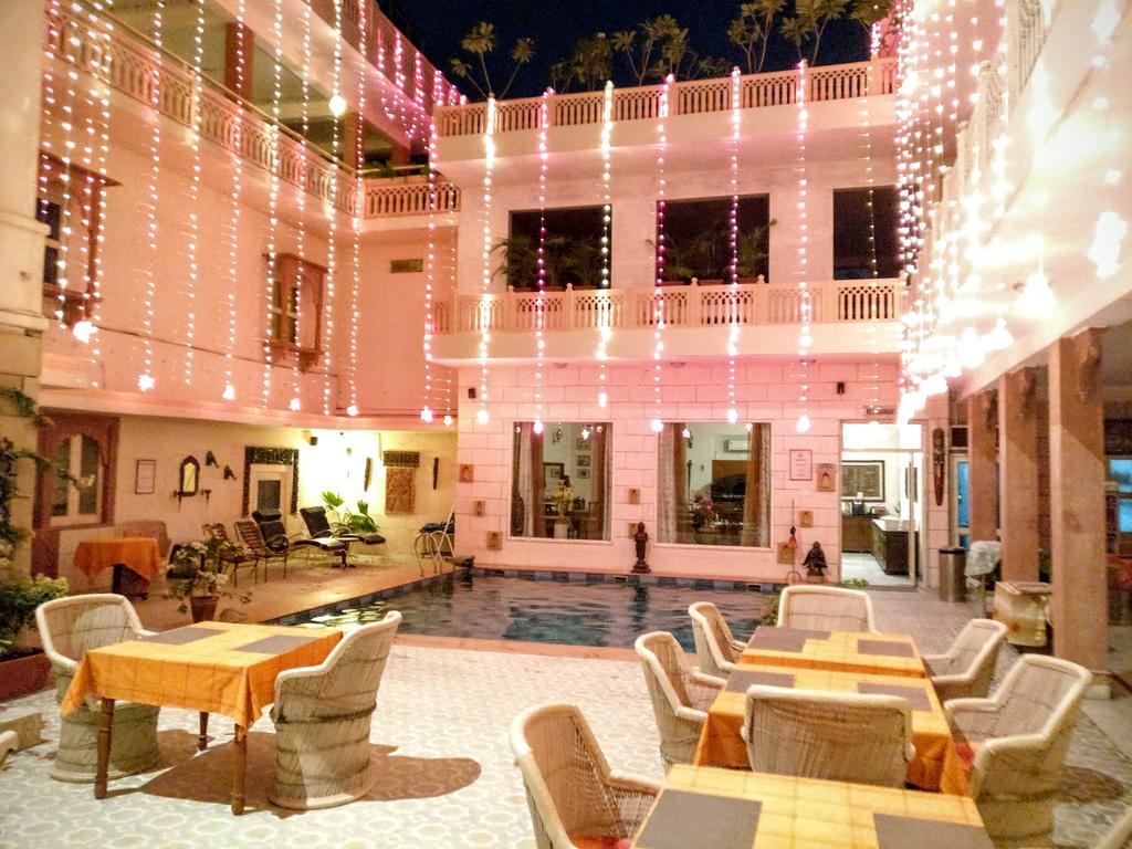 Горящие туры в отель Suryaa Villa (A Classic Heritage Hotel) Джайсалмер