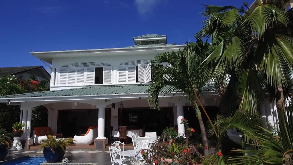 Le Bonheur Luxury Villa, Маэ (остров) цены