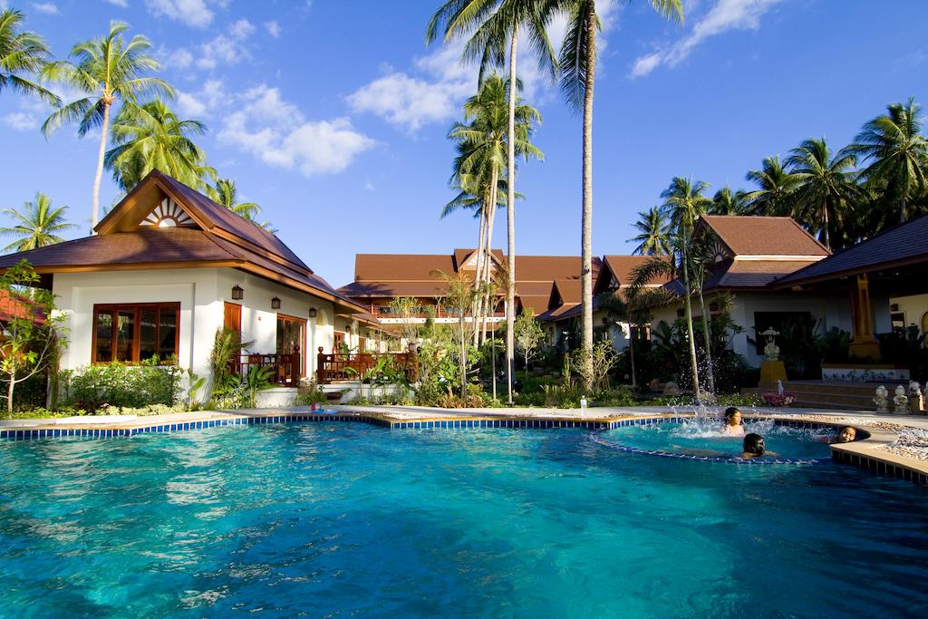 Hotel rest Kanok Buri Resort & Spa