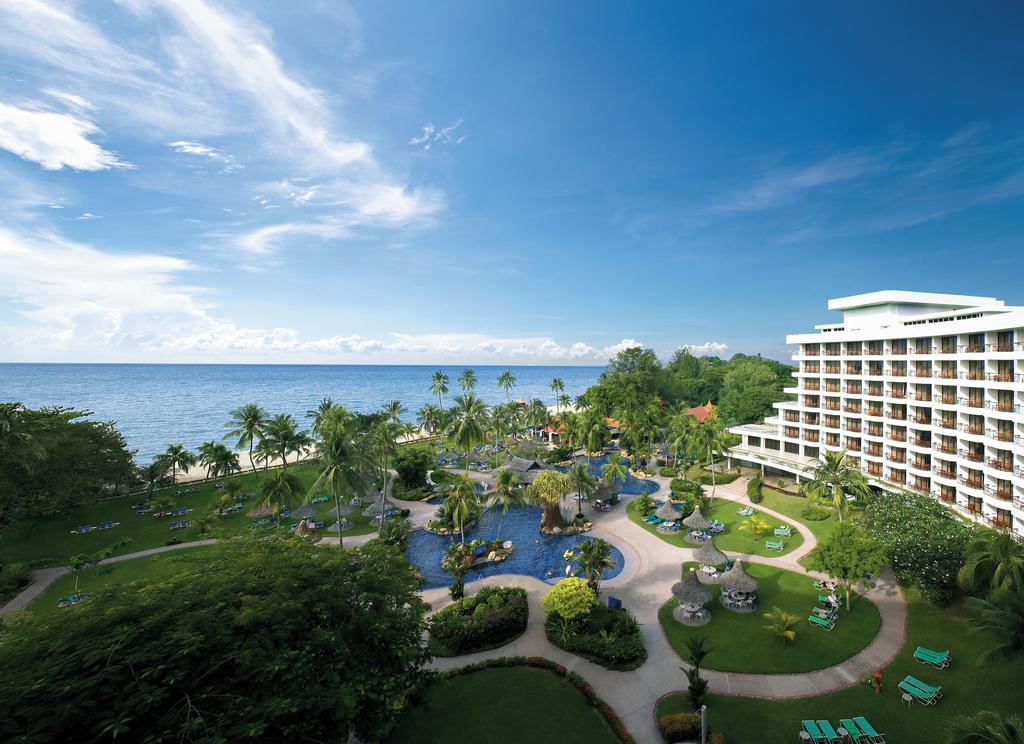 Отзывы об отеле Shangri Las Golden Sands Resort