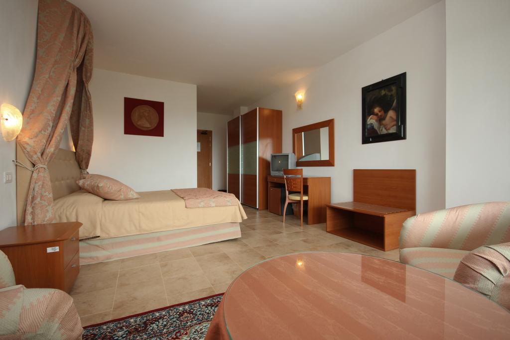 Aquaviva Hotel & Spa, Сиена цены