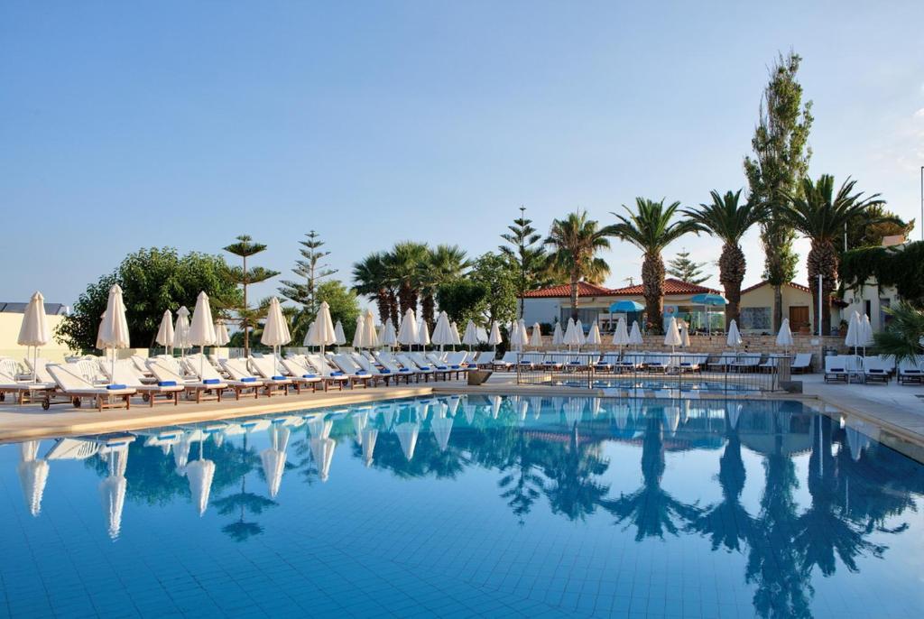 Отдых в отеле Rethymno Mare Hotel & Water Park Ретимно