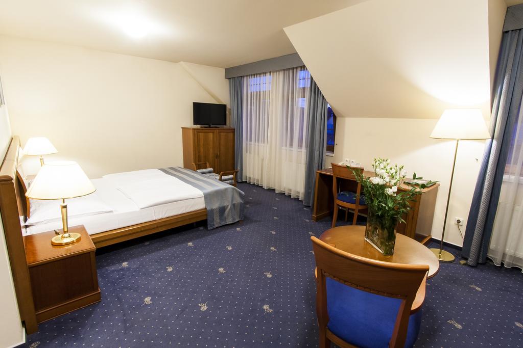 Hotel rest Modra Ruze Prague