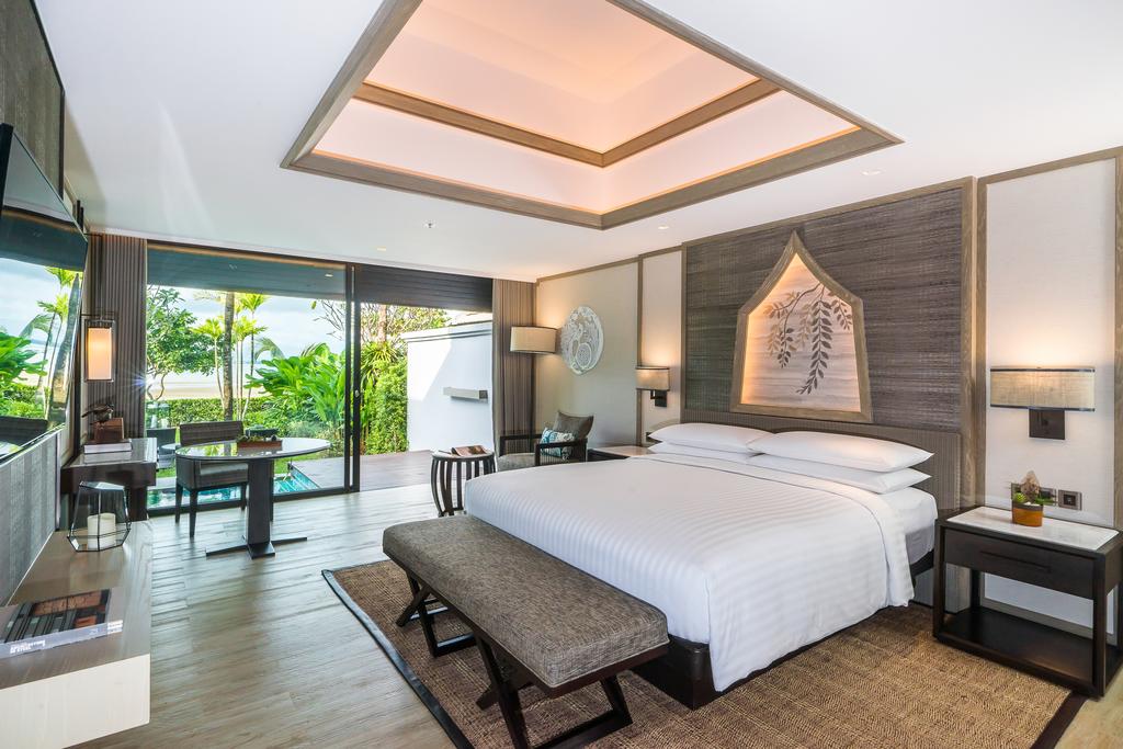 Відгуки про готелі Phuket Marriott Resort & Spa