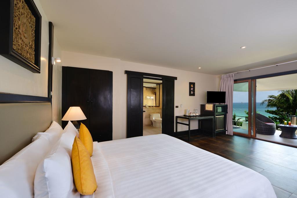 Цены в отеле Andaman White Beach Resort