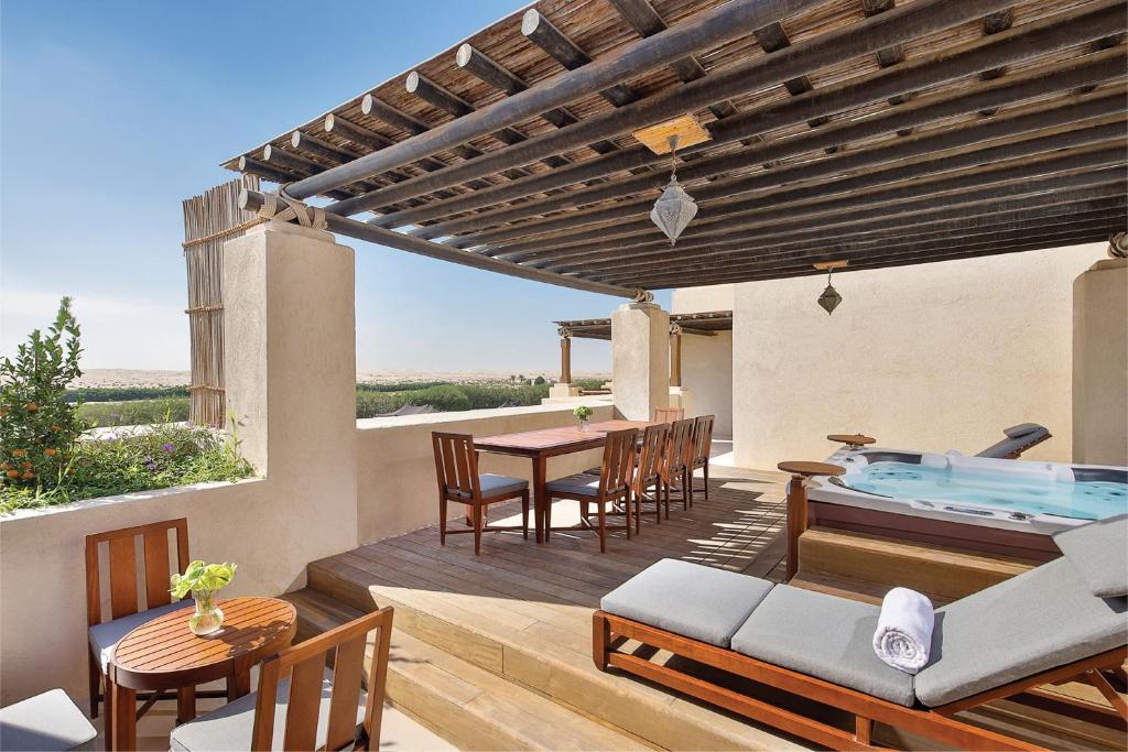 Al Wathba A Luxury Collection Desert Resort & Spa, фотографії