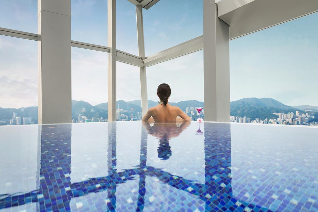 The Ritz-Carlton Hong Kong cena