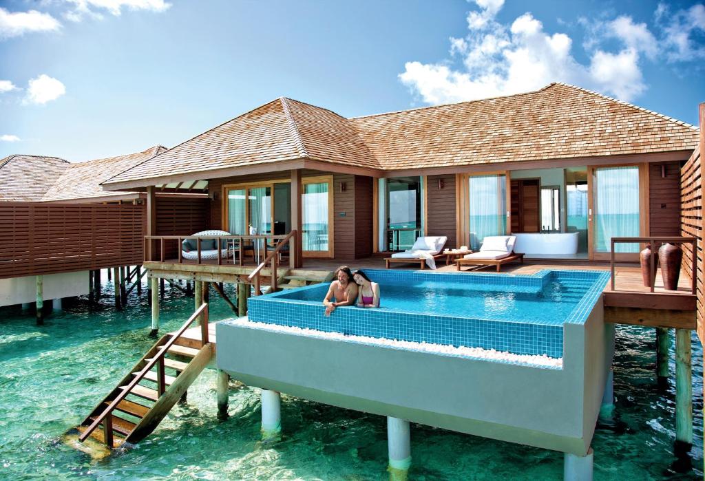 Тури в готель Hideaway Beach Resort & Spa Хаа Аліф Атол Мальдіви