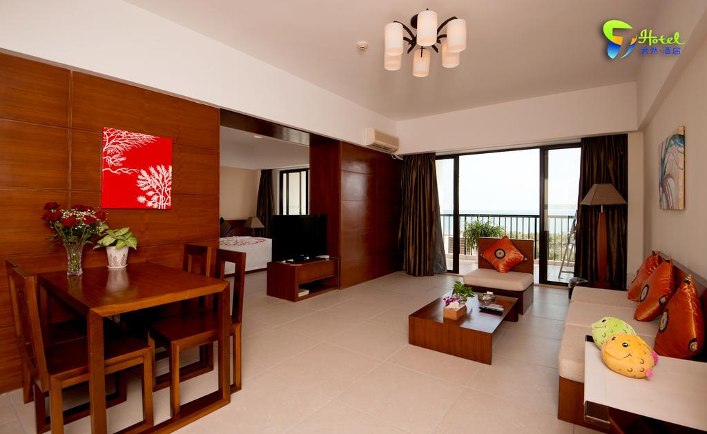 Горящие туры в отель J-Hotel (ex. Yuhai International Resort Apartment Spa, Azure Resort Sanya, Azure Resort)