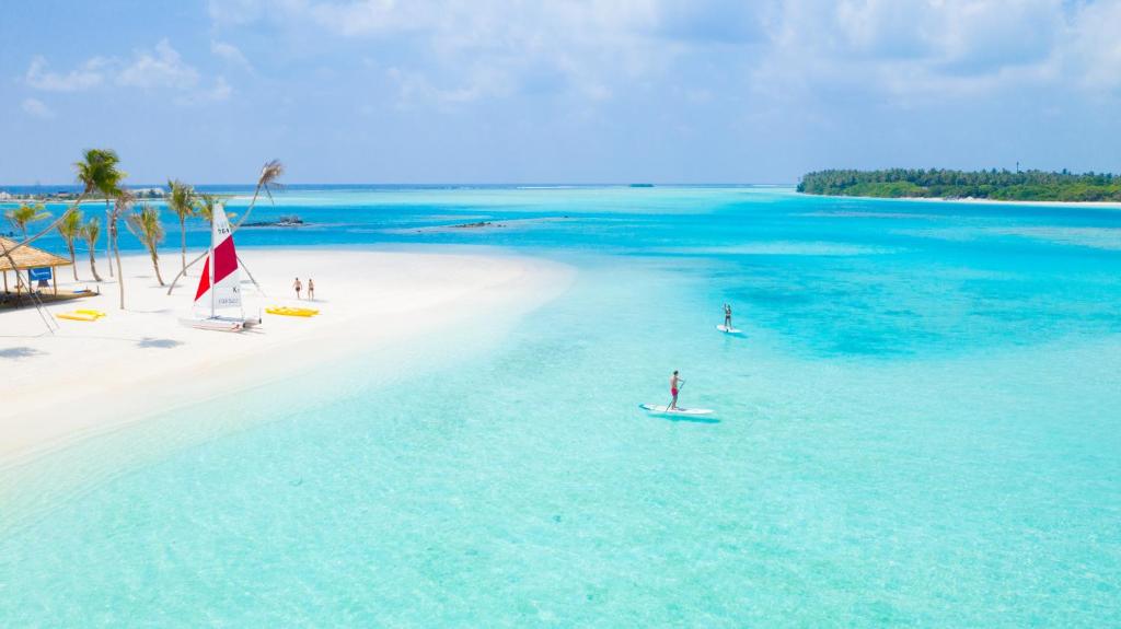 Лавіані Атол Innahura Maldives Resort ціни