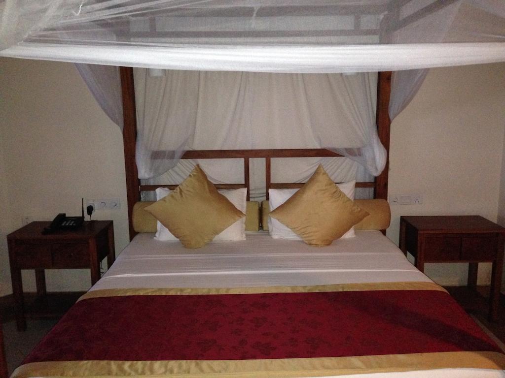 Hot tours in Hotel Warahena Beach